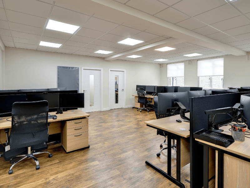 Signing heads of terms for a commercial lease agreement